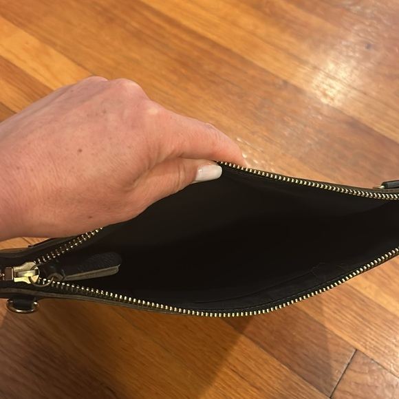 Sylvan Park Leather Crossbody Bag - Picture 4 of 7